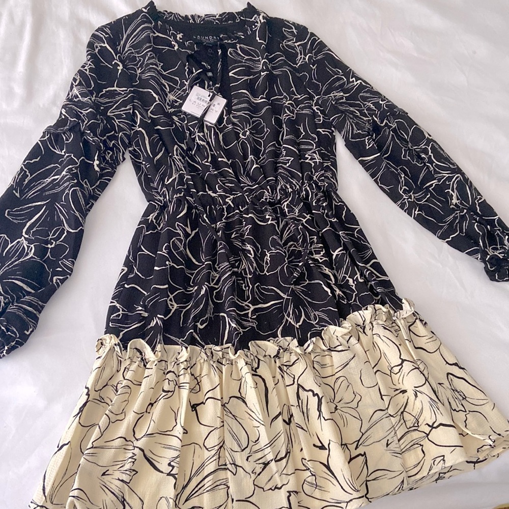 Laundry by Shelli Segal Long Sleeve Dress